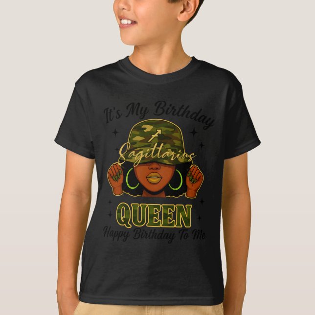 Sagittarius Queen Black Woman With Cap Camo It's M T Shirt (Framsida)