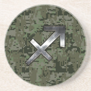 Sagittarius Zodiac Symbol på Grönt Digital Camo Underlägg Sandsten