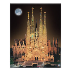 SAGRADA FAMILIA BASILICA I BARCELONA, SPAIN. FOTOTRYCK