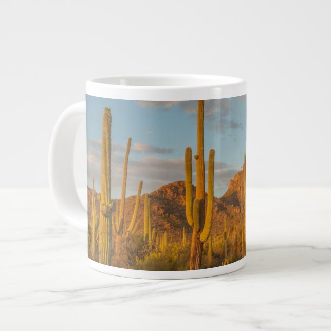 Saguaro cactus vid sunset, Arizona Jumbo Mugg (Framsida vänster)