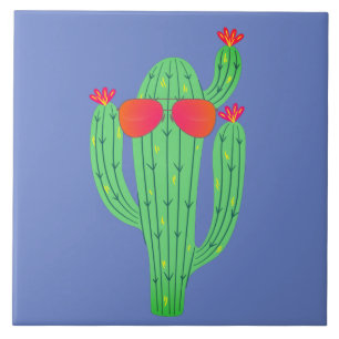 Saguaro-kaktus som bär solglasögon Roligt sydväst Kakelplatta
