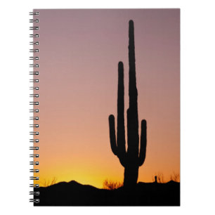 Saguarokaktus på solnedgången anteckningsbok med spiral