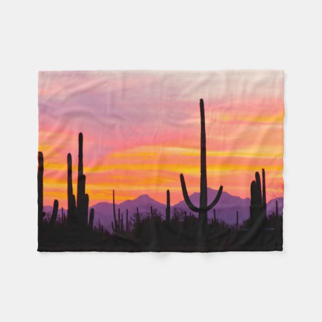 Saguaroskog vid solnedgång fleecefilt (Framsidan (Horisontell))