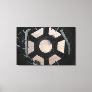 Saharaöknen syns genom fönstren canvastryck