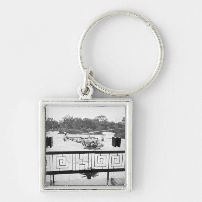 Saigon HCMC Vietnam, Huey Helicopter Fyrkantig Silverfärgad Nyckelring (Framsidan)