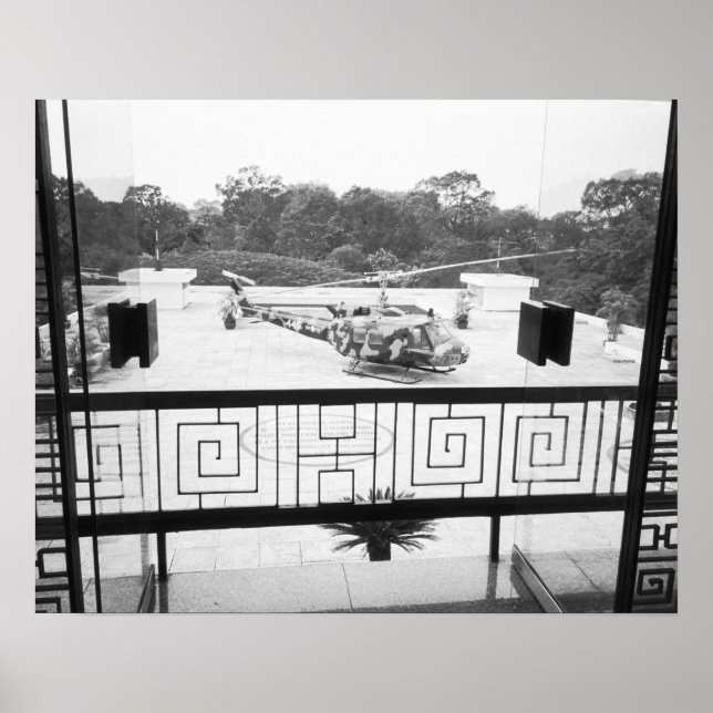 Saigon HCMC Vietnam, Huey Helicopter Poster (Framsidan)