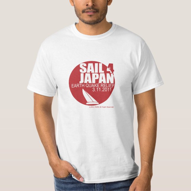 Sail4Japan + 寄付 $10 för manar Tee (Framsida)