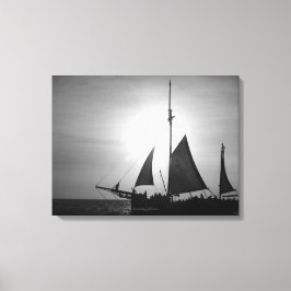 Sailing Aruba Dusk in Black and White (liggande) Canvastryck