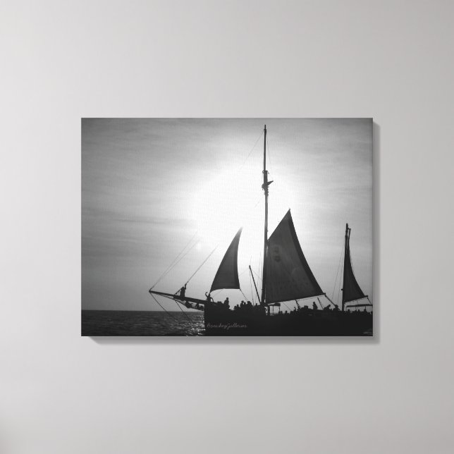 Sailing Aruba Dusk in Black and White (liggande) Canvastryck (Framsida)
