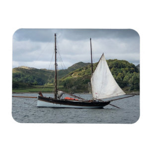 Sailing Boat in Loch Crinan, Skottland Magnet