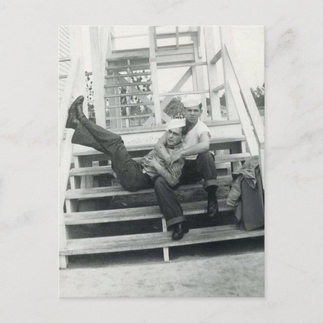 Sailor Embrace Vykort (Framsida)