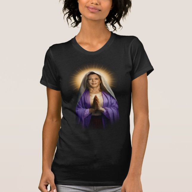 Saint Kamala Harris Prayer Candle T Shirt (Framsida)