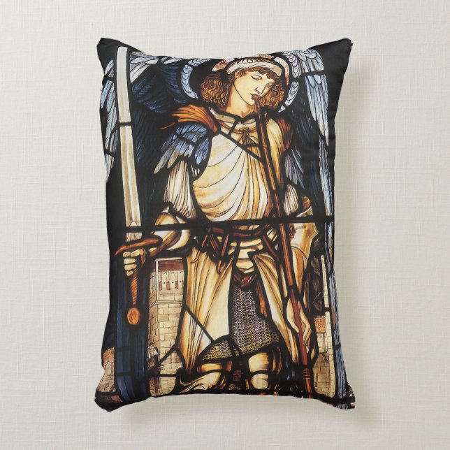 Saint Michael av Herr Edward Coley Burne-Jones Prydnadskudde (Framsidan(Vertikal))