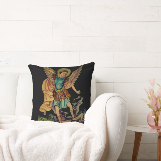 Saint Michael Blessing Pillow Kudde (Soffa)