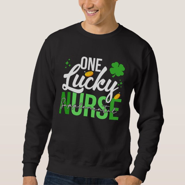 Saint Patrick s Day Extra Sjuksköterska En Lucky N Lång Ärmad Tröja (Framsida)