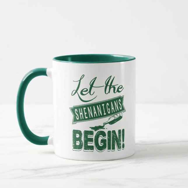 Saint Patricks Day Chugging blir Mugg (Vänster)