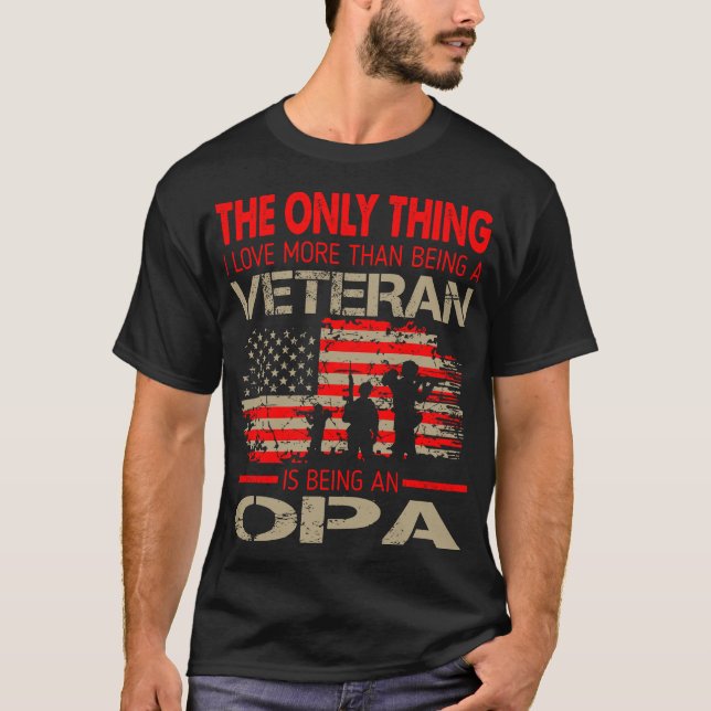 Sak Kärlek mer än att vara veteran som Opa T Shirt (Framsida)