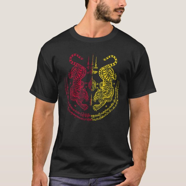 Sak Yant Thai Tattoo Twin Tiger Muay Magical Thail T Shirt (Framsida)