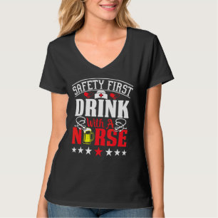 Säkerhet först och främst dryck med näring på Inte T Shirt