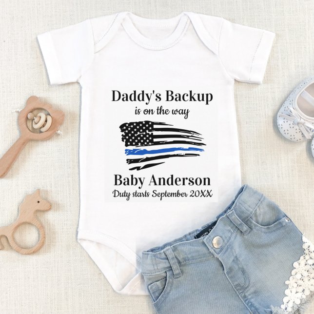 Säkerhetskopiering av pappor vid tunn blå linjepol t shirt (Skapare uppladdad)