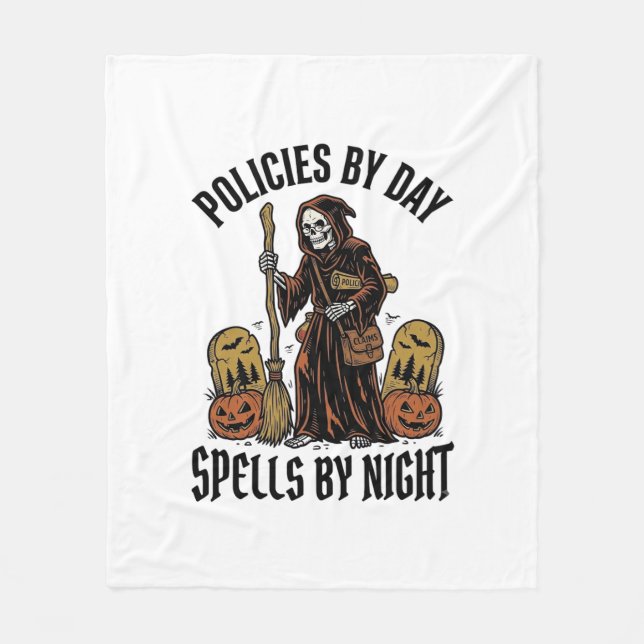 Säkringshäxa Tröja Rolig Halloween Agent Grafik Fleecefilt (Framsidan)