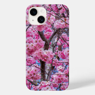 Sakura Bloom Elegance iPhone 14 Fodral