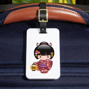Sakura Kokeshi Doll - Geisha Girl på Peach Bagagebricka