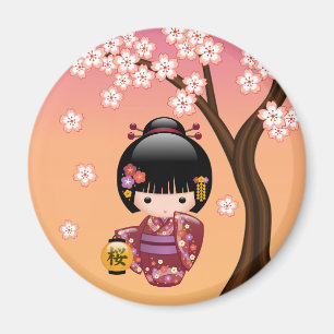 Sakura Kokeshi Doll - Geisha Girl på Peach Magnet