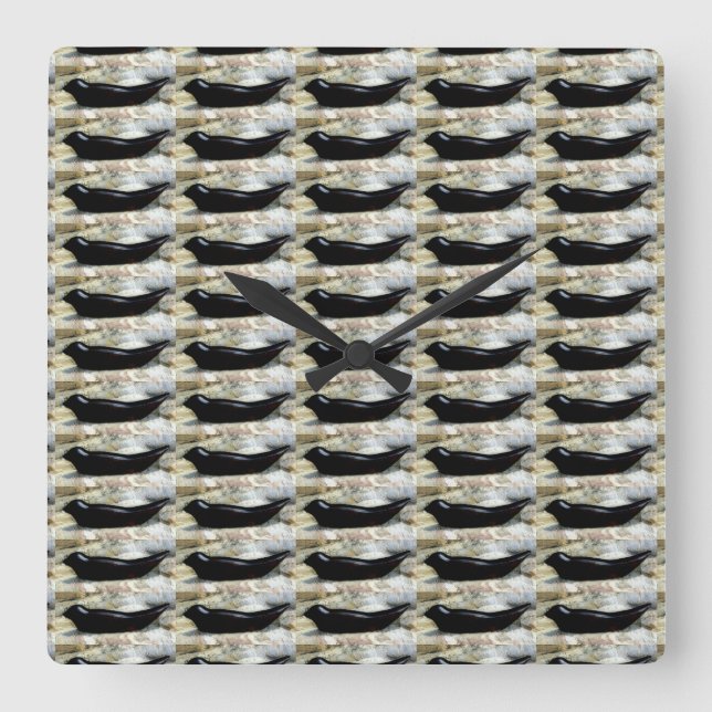 sälar-klocka i svart hamn fyrkantig klocka (Framsida)