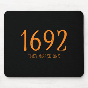 Salem 1692 de missade en konstig Halloween Witch 1 Musmatta