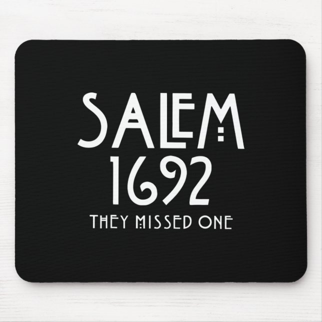 Salem 1692 de missade en lustig Salem Halloween Musmatta (Framsidan)