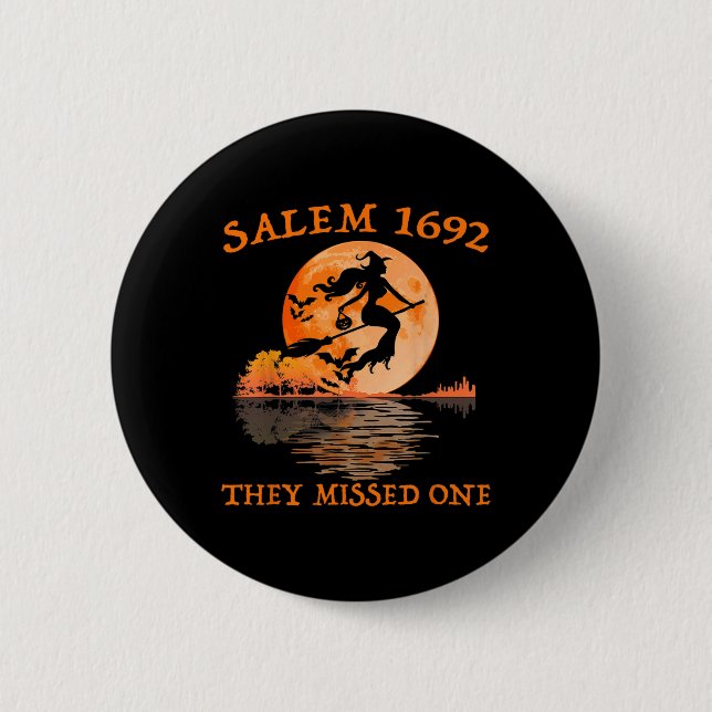 Salem 1692 de missade en Witch Riding Broom Hall Knapp (Framsida)