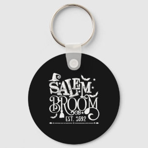 Salem Broom Co Est 1692 Funny Halloween Witch Sayi Nyckelring