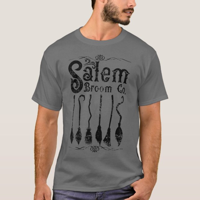 Salem Broom Co Halloween Witch Salem Broom Company T Shirt (Framsida)