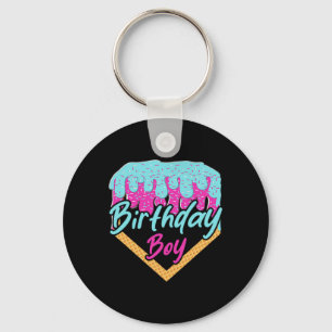 Sälj 6 års gammalt iskräppsdropp 6e Birthday Boy N Nyckelring