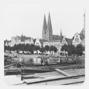 Sälja trä på floden Trave, Lubeck, c.1910 Fyrkantigt Klistermärke