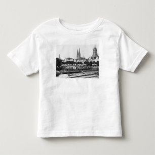 Säljvirke på floden Trave, Lubeck, c.1910 T-shirt