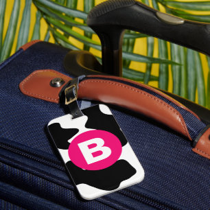 Sällsam kofläcksmonogram i rosa bagagebricka