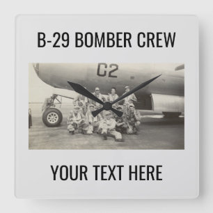 Sällsynt foto av WWII B-29 bombplansbesättning väg Fyrkantig Klocka