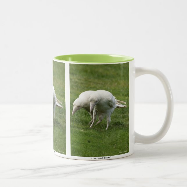 Sällsynt White Raven Wildlife Photo Två-Tonad Mugg (Höger)