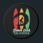 Salmon Bäck California Beach Retro Surfing Magnet<br><div class="desc">Vintagens ritbordsdesign för surfare som surfar i kärlek och rider över havet vinkart. Coola sommar helgdag, påsklov varor för dem som njuter av hett sol, tropiskt väder, solbadning under handflatan träd. Grunge och misströstan till bäran medan du njuter av stranden party och sjunger runt brasan. Underbar souvenir, julklapp och födelsedagspresent...</div>