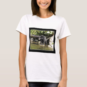 "Salmon Spotting" Svartbjörnsgåvor Tee