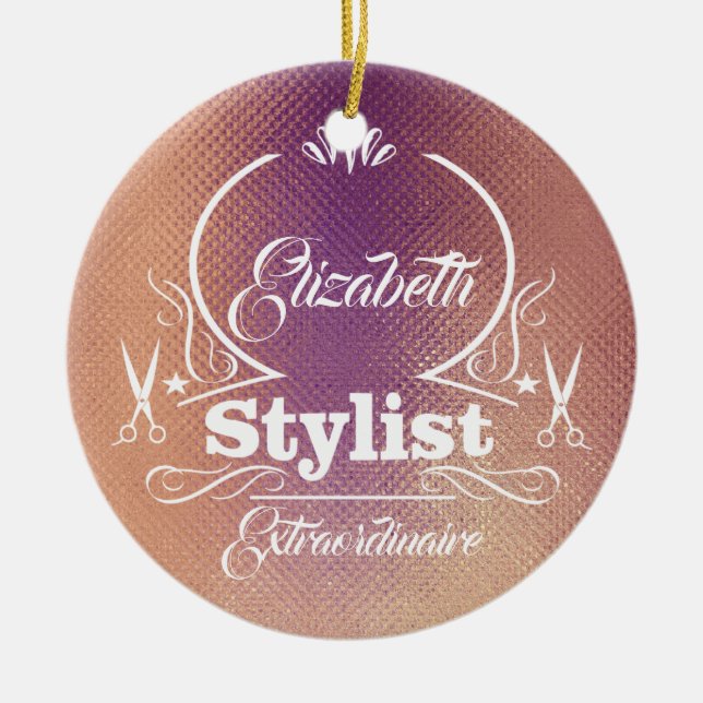 Salon Stylist Hairdresser Ro Guld Monogram Julgransprydnad Keramik (Framsidan)
