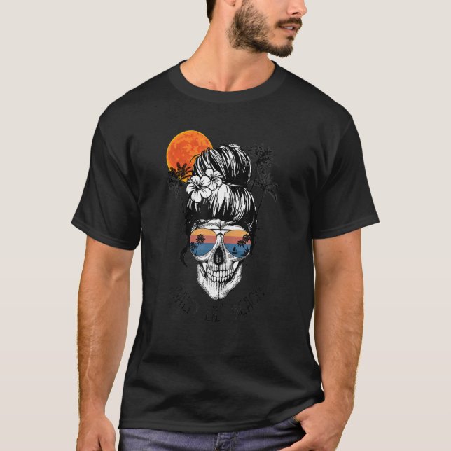 Salty Lil'Beach Messy Bun Skull Vacation Sommar T Shirt (Framsida)