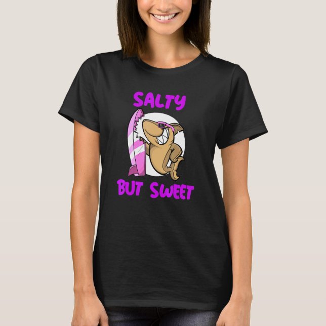 Salty men Sweet Surfing Loving Shark T Shirt (Framsida)