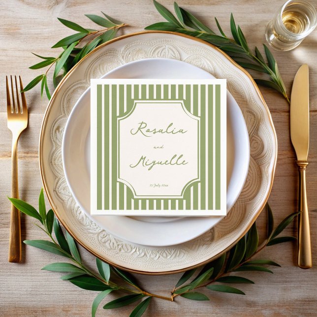 Salvia grön vintage randig bröllopspersonaliserad pappersservett (Sage green hand drawn vintage stripes wedding personalized printed napkins)