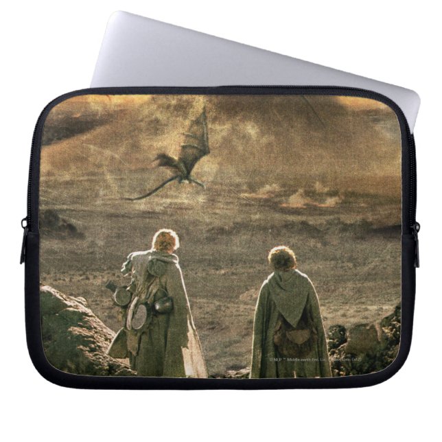 Sam och FRODO™ närmar sig Mount Doom Laptop Sleeve (Framsidan)