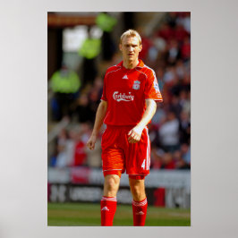 Sami Hyypia spelar upp för Liverpool FC Poster