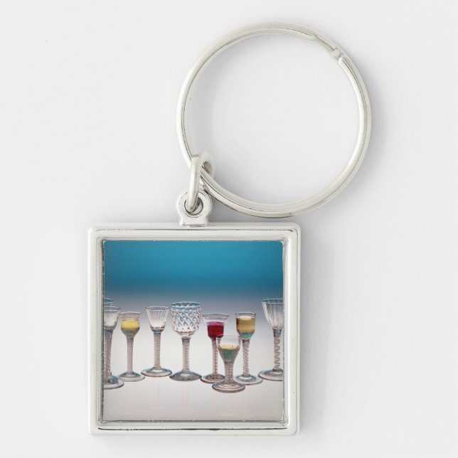 Samling av vinexponeringsglas, c.1755-60 fyrkantig silverfärgad nyckelring (Framsidan)