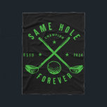 Samma Hål Forever Golf Bachelor Party Bachelorette Fleecefilt<br><div class="desc">Samma Hål Forever Golf Bachelor Party Bachelorette 2024 Manar</div>